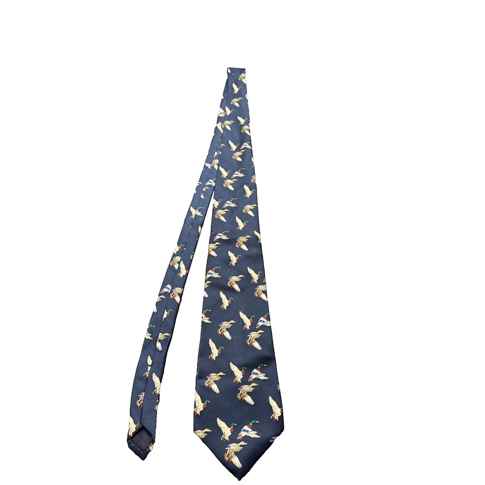 Ducks‎ Unlimited men's silk tie navy with flying ducks